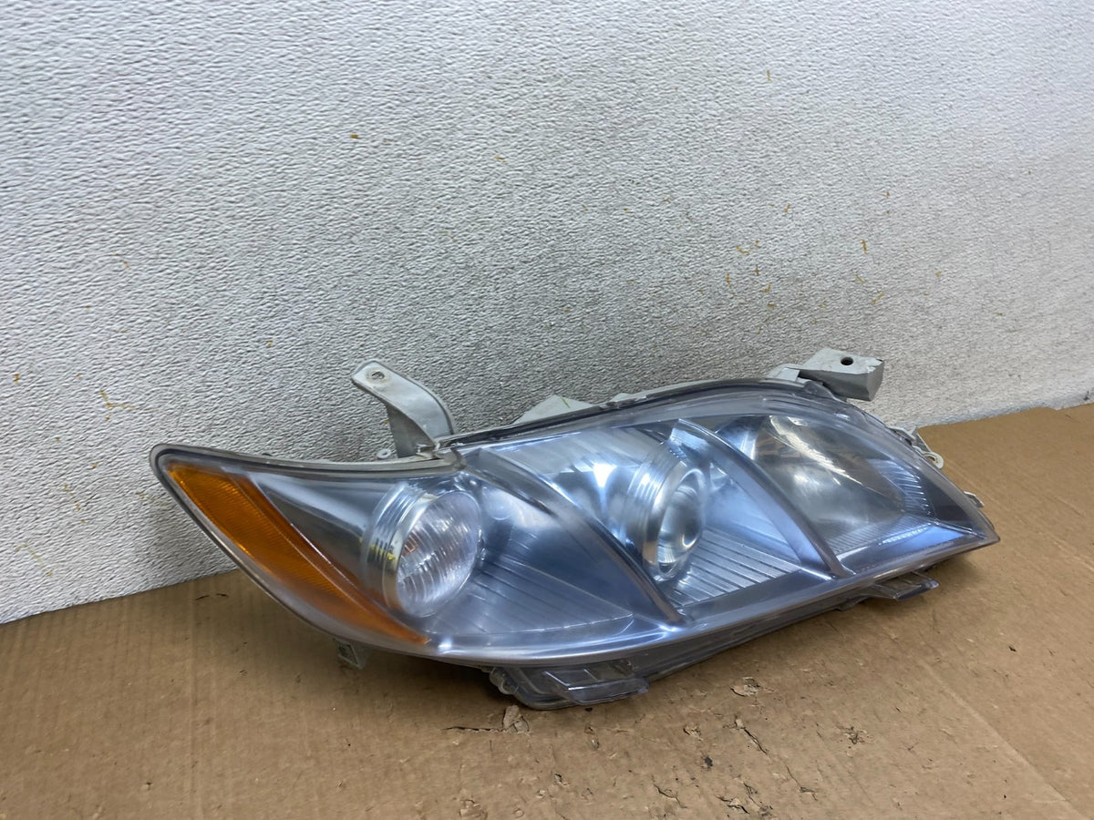 2007 - 2009 Toyota Camry Halogen Right Passenger Headlight DEPO AI9142 DW2