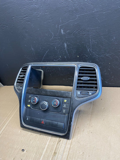 2011-2013 Jeep Grand Cherokee Center Radio Climate Control Bezel Vent AB8799 DG2