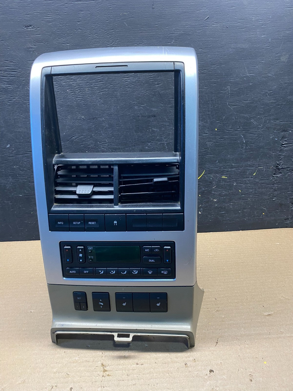 2006 - 2010 Ford Explorer Radio Heater Climate A/C Control Bezel  Trim s2734 DG0
