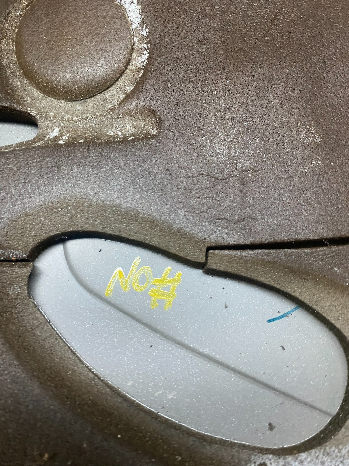 2004 to 2007 Cadillac CTS 3.6L Plastic Engine Cover Shield u7989 DG8