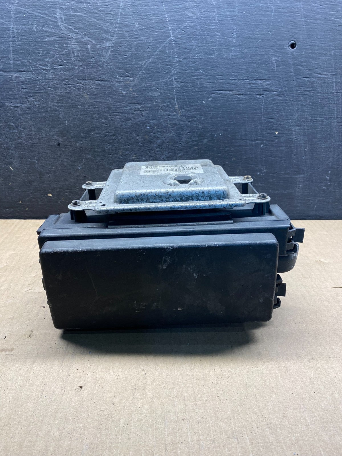 2005 Jeep Grand Cherokee Commander Fuse Box BCM Body Control Module Oe ag9720 DG5