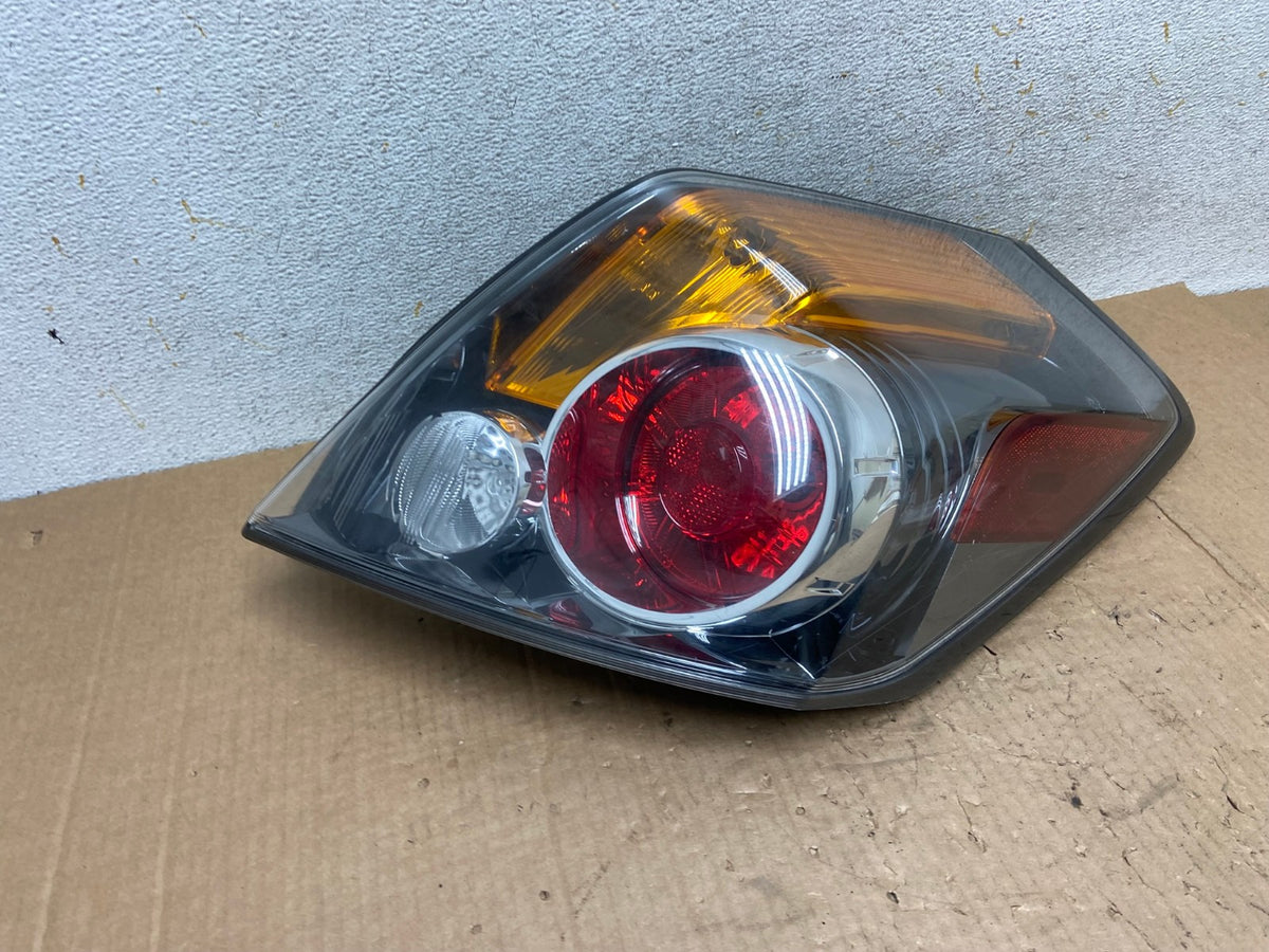 2007 to 2012 Nissan Altima Right Passenger Rh Side Tail Light AI5541 LK2