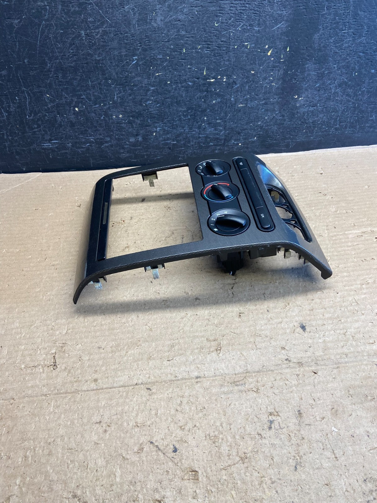2004 to 2008 Ford F150 Radio Climate Dash Bezel Surround Black AH5166 DG1