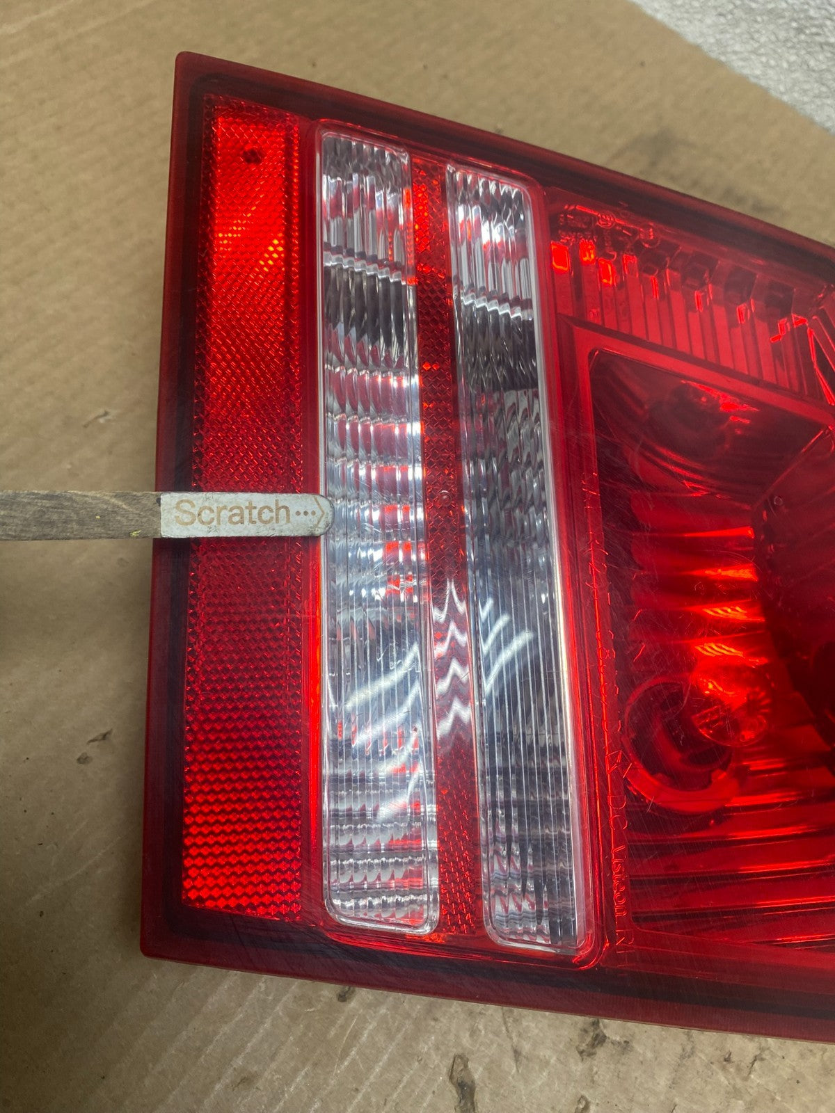 NO LED 2009-2011 Dodge Journey Right Passenger side Tail Light Inner Oem W75704
