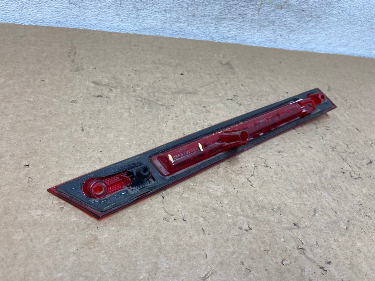2007 to 2011 Ford Edge Rear Third Brake 3rd Light Lamp AI3711 LK4