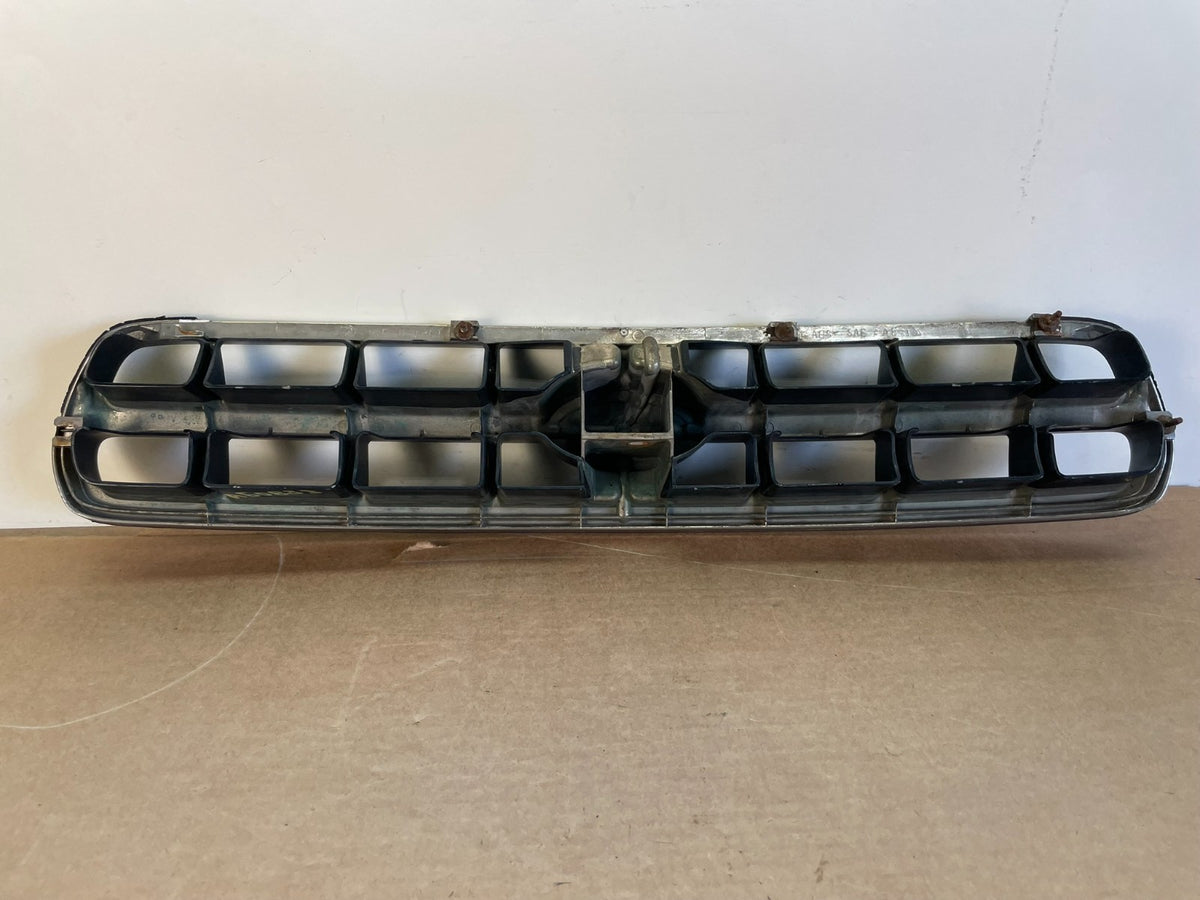 2000 to 2002 Subaru Legacy Outback Grill Grille AG0833 DG4
