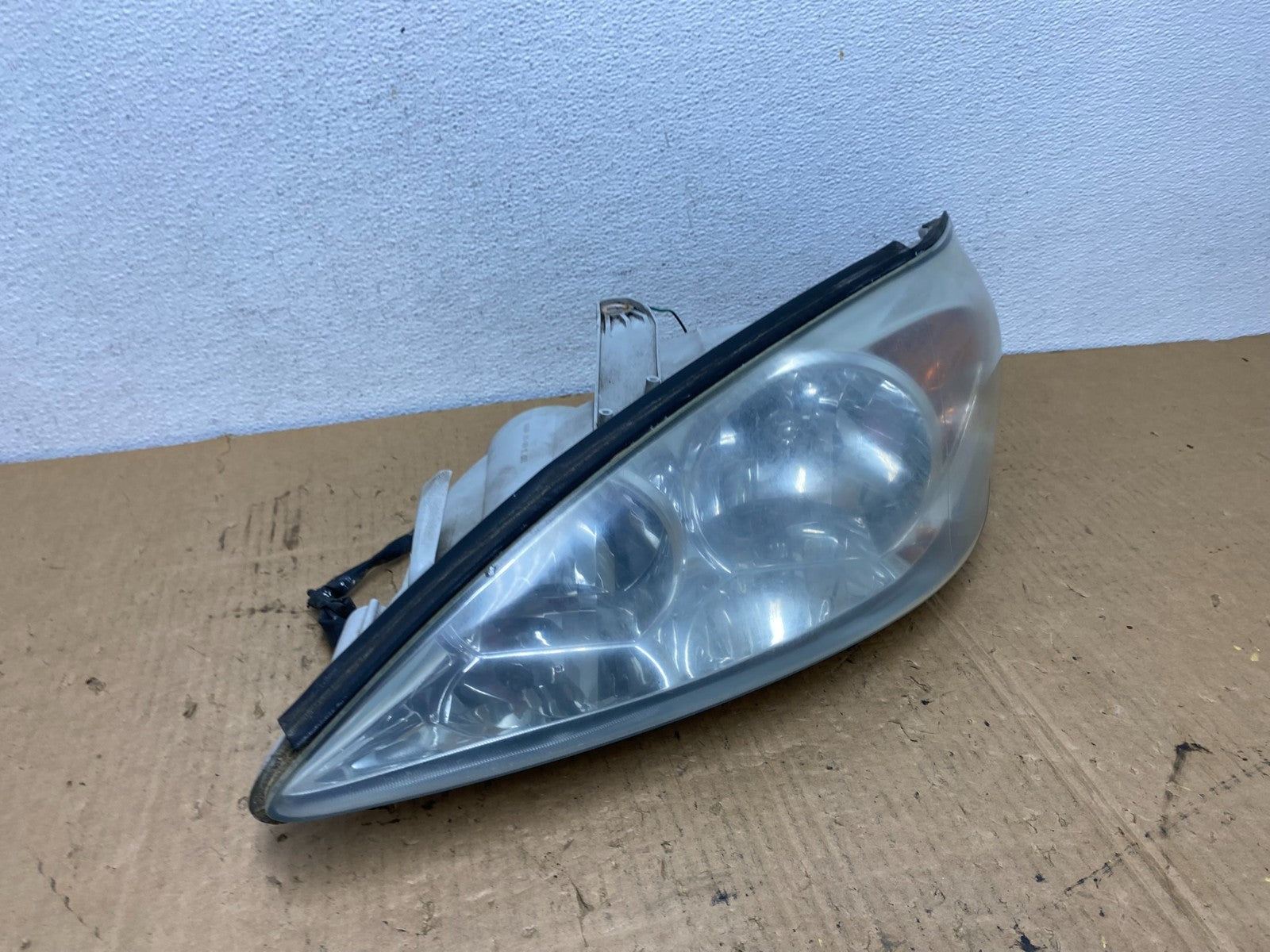 2002 2003 2004 Toyota Camry Left Driver Lh Side Halogen Headlight AC8169 DW2