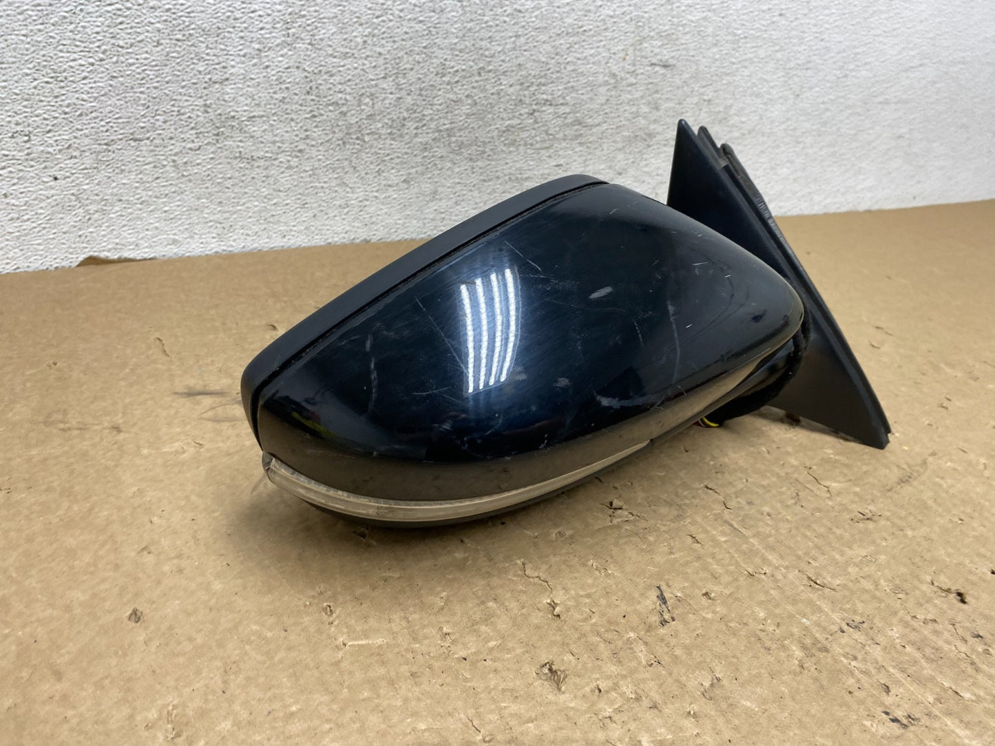 2012-2015 Volkswagen Passat Right Passenger Sgn Door View Mirror AF7985 DW2