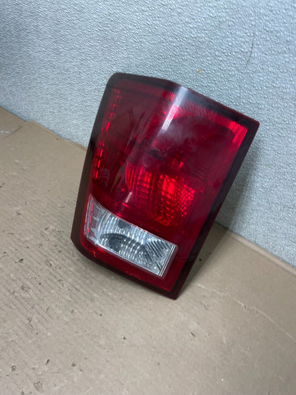 2007 2008 2009 2010 Jeep Grand Cherokee Left Driver Lh Tail Light Oem AB0023 LK1