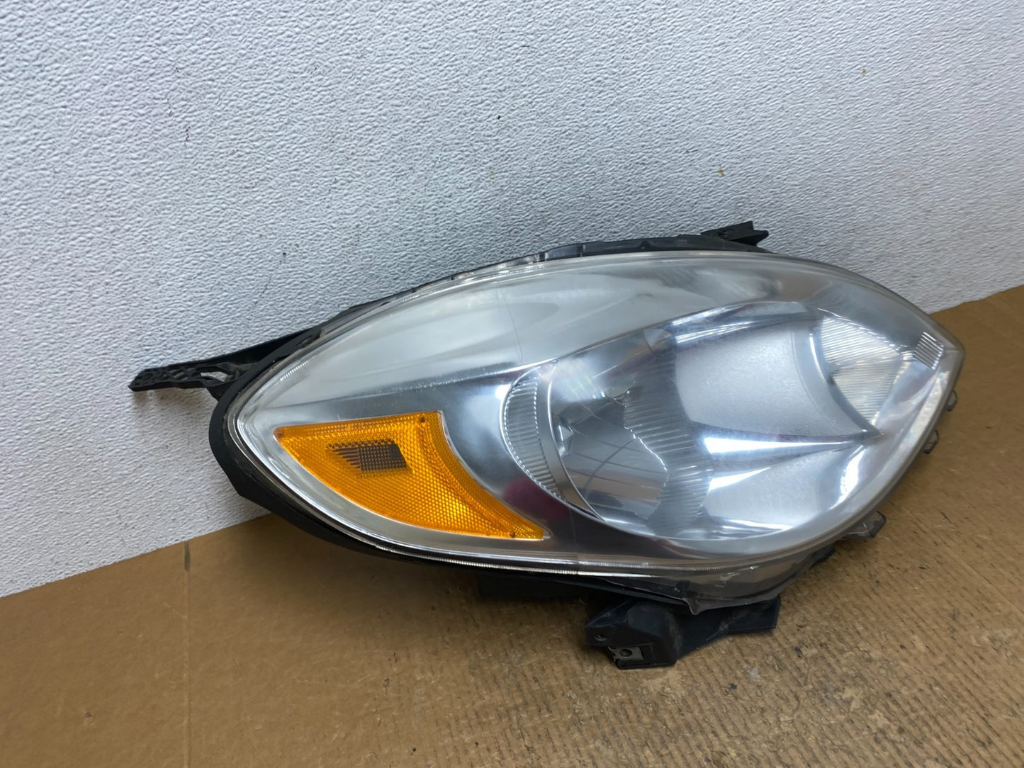 2012 2013 2014 Nissan Versa Sedan Headlight Right Passenger Rh AE2705 DW2