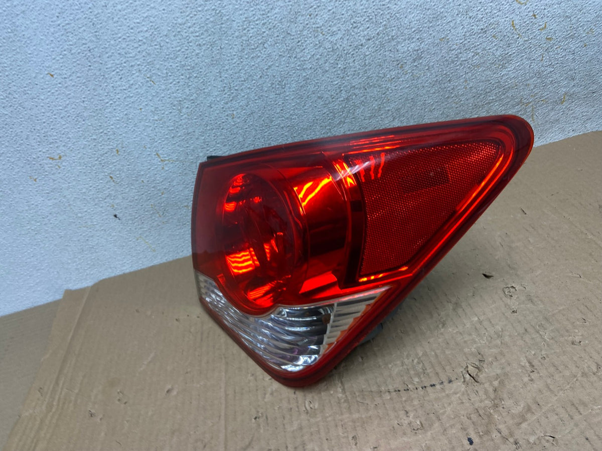 2011 2012 2013 2014 Chevrolet Cruze Right Passinger RH Side Tail Light AI1288 LK1