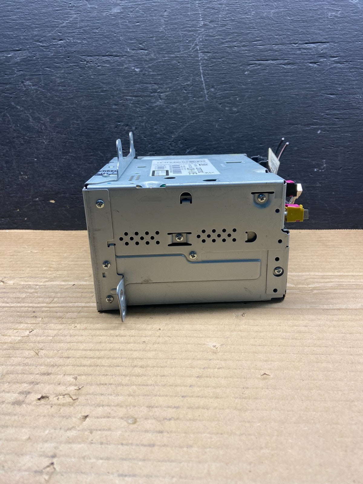 2011 to 2012 Chevrolet Equinox Cruze Radio Cd Receiver 22870782 AE4526 DG1