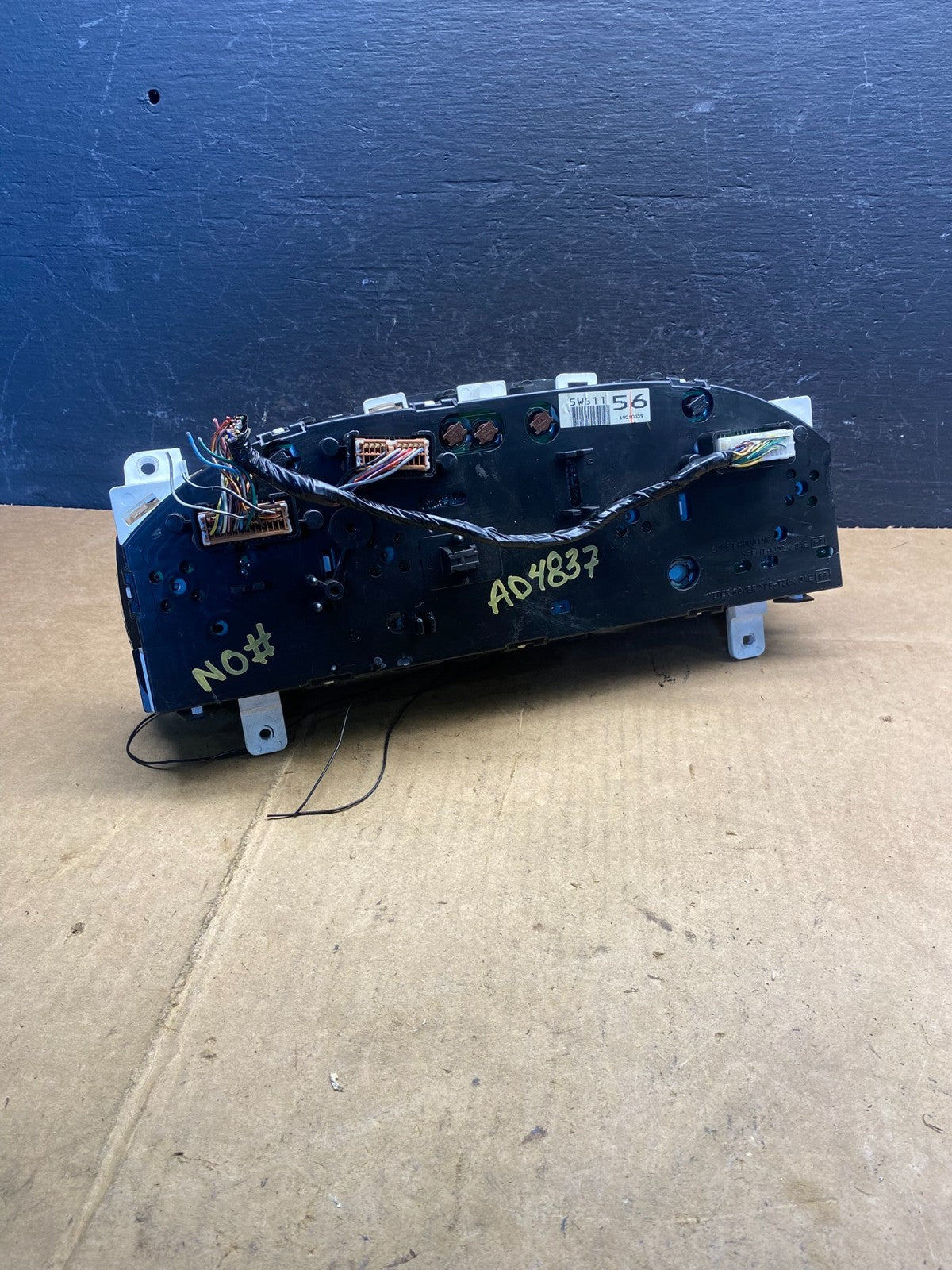 2001 to 2003 Nissan Pathfinder Speedometer Cluster Gauge AD48373