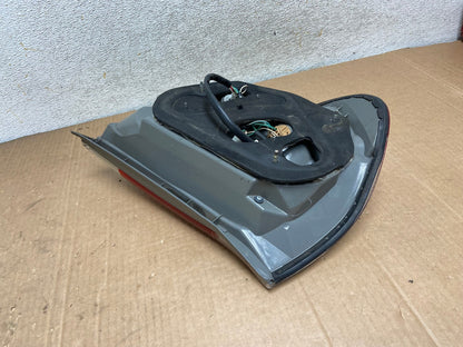 2005 to 2006 Toyota Camry Tail Light Right Passenger Side AI8383 LK5
