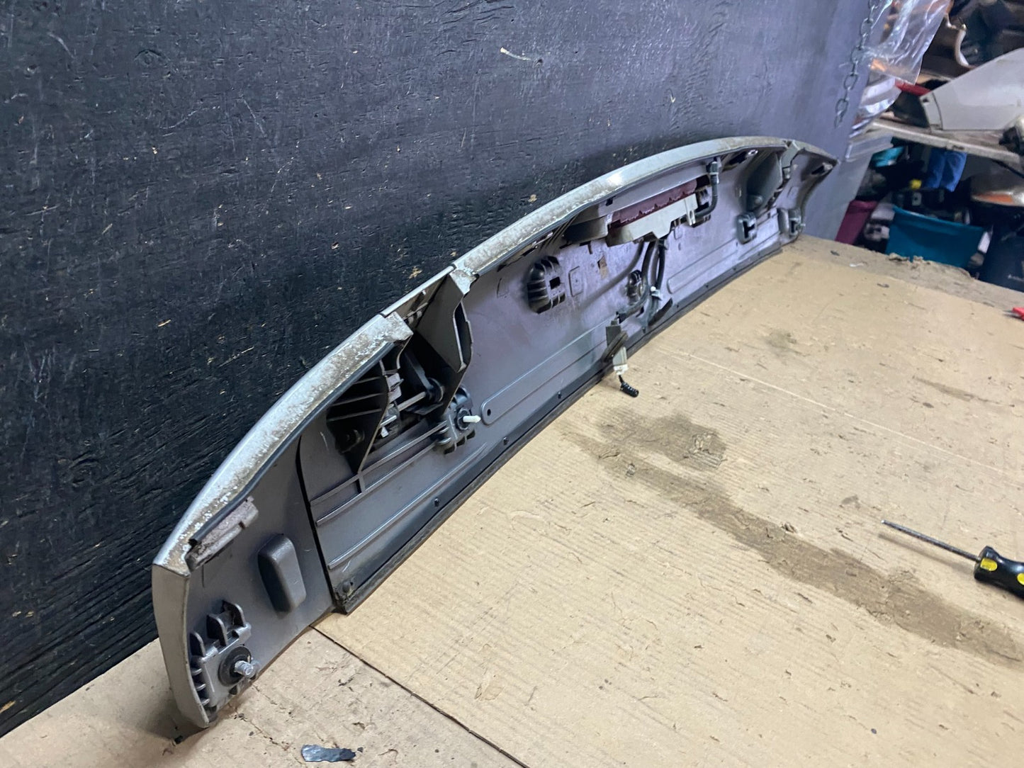 2009 to 2015 Honda Pilot Rear Trunk Spoiler Gate Oem X3507 DG11