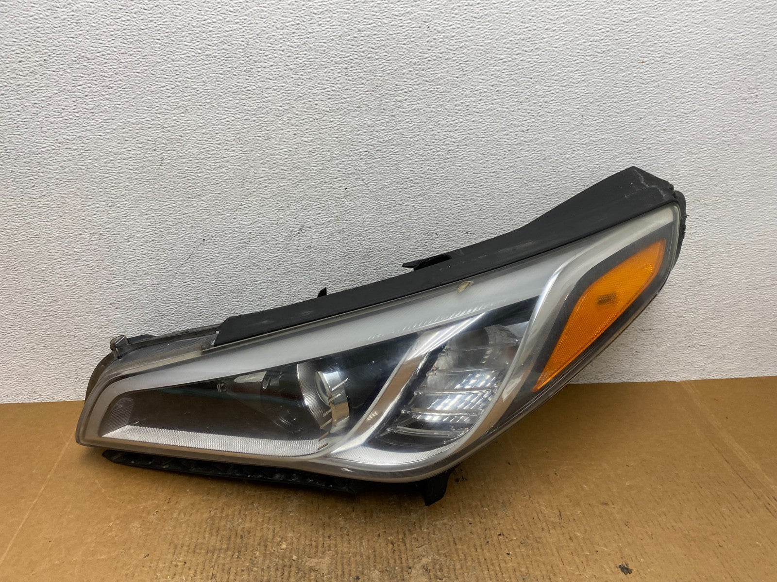 2015-2017 Hyundai Sonata Left Driver LH Side Halogen Headlight AE2817 DW0