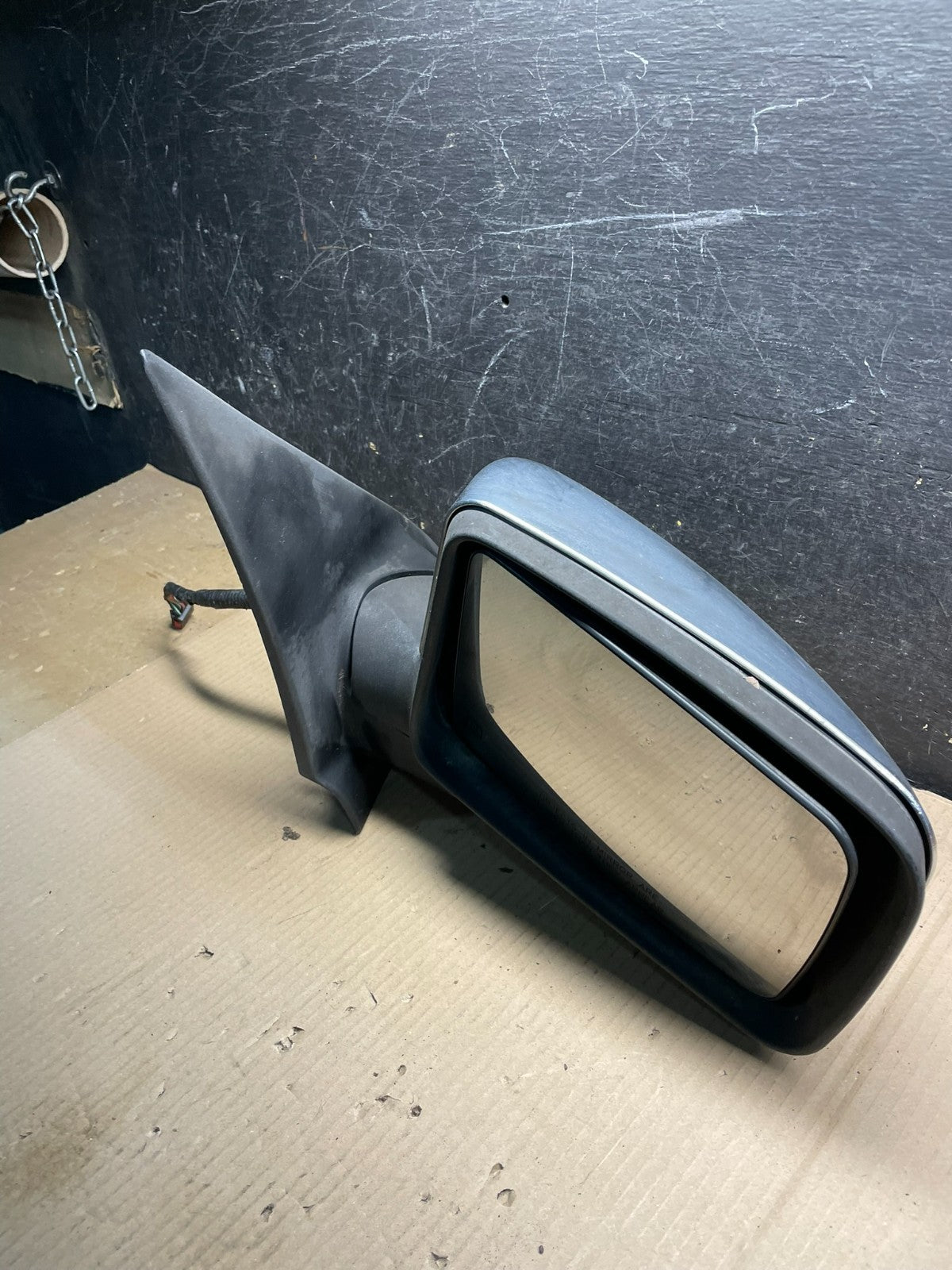 2003 to 2006 Lincoln Navigator Right Passenger Heated Door Mirror OEM X0665 MS9