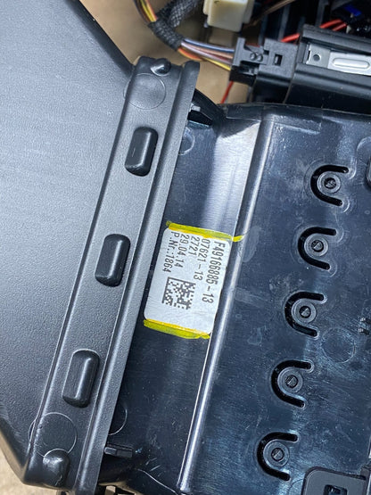 2011-2013 Bmw 5 F10 550i Center Dash AC Vents Start Stop Trim Bezel Q2356 DG8