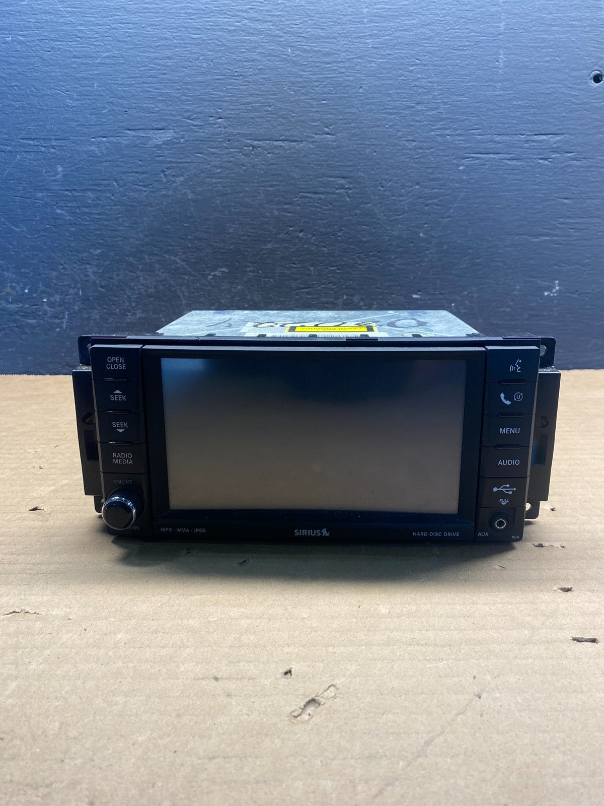 2008 2012 Jeep Dodge Chrysler Screen Display CD Player Satellite Radio AC8011 DG0
