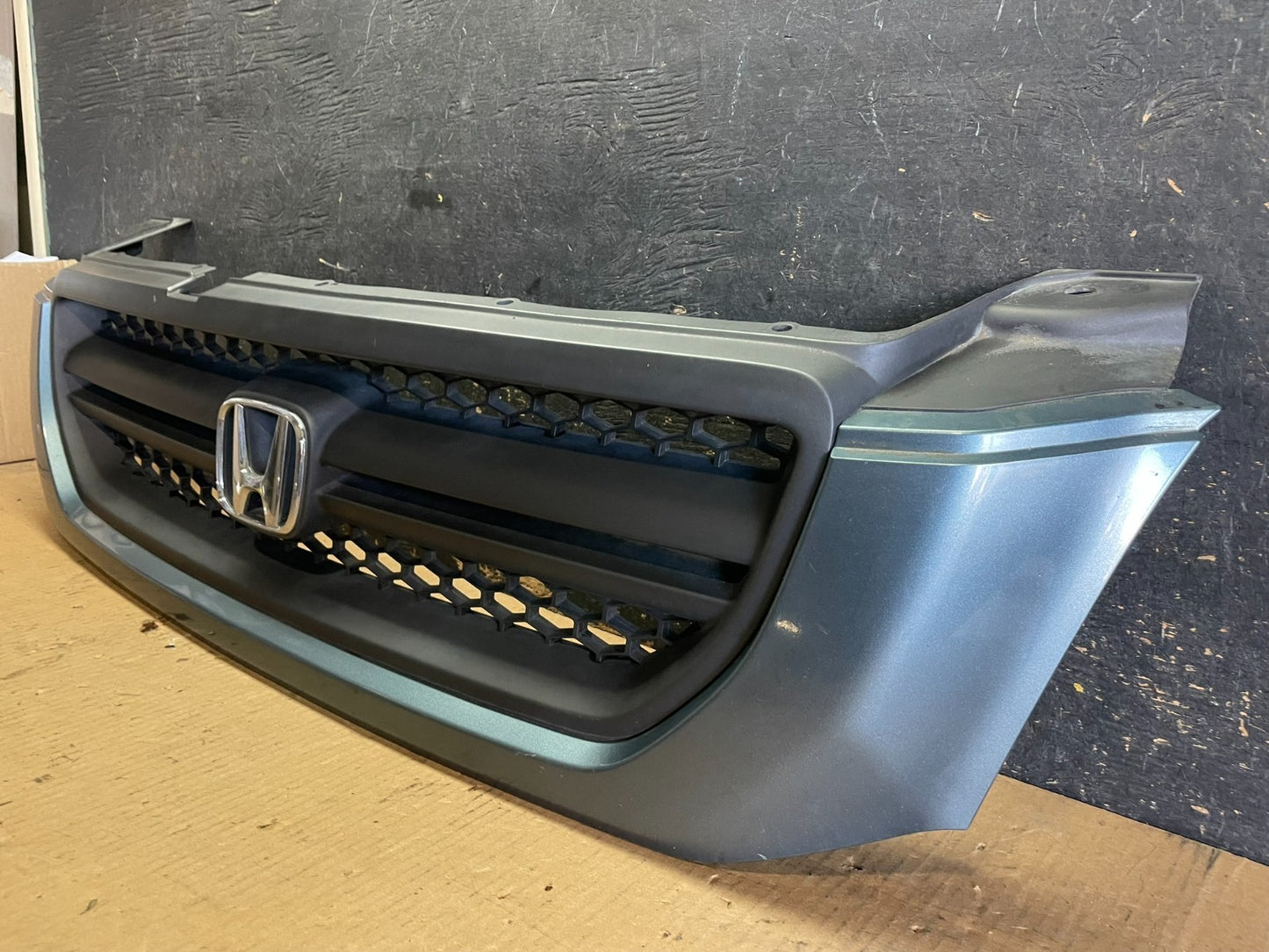 2003 2004 2005 Honda Pilot Front Upper Grill Grille Oem AA5879 DG2