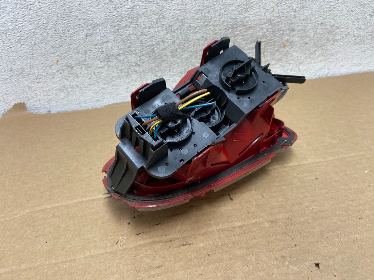 2007 2008 2009 2010 Mini Cooper Right Passenger Rh tail light AH7780 DW6