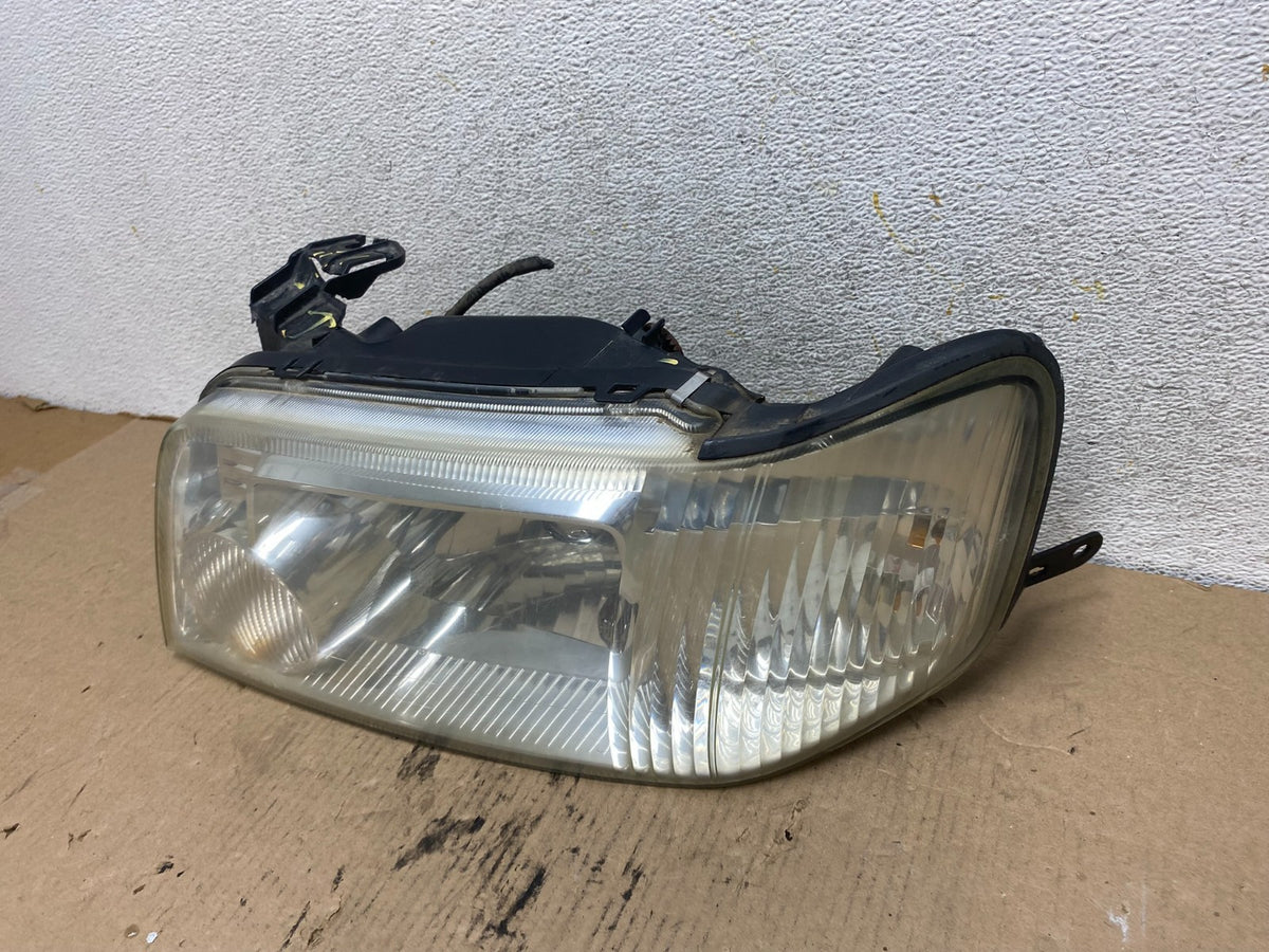 2005 to 2007 Mercury Mariner Left Driver LH Side Halogen Headlight ah1033 DG2