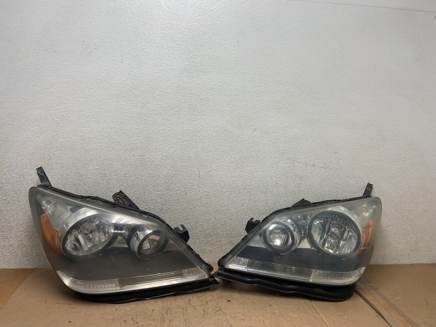 2005 2006 2007 Honda Odyssey Left+Right Set Halogen Headlights R3144 DW0