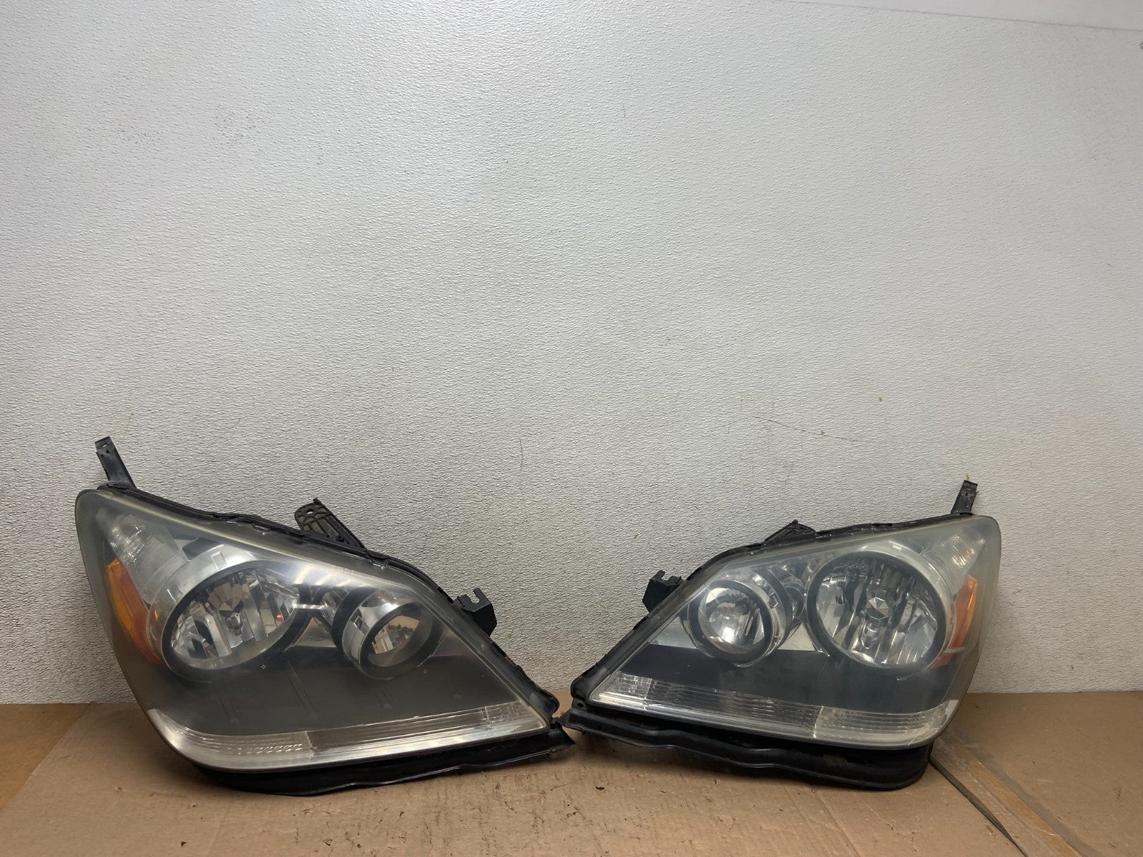 2005 2006 2007 Honda Odyssey Left+Right Set Halogen Headlights R3144 DW0