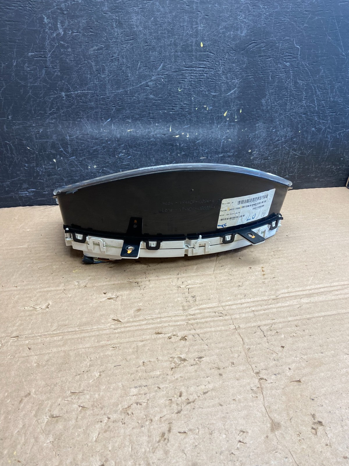 2004 2005 Nissan Armada Speedometer Cluster Gauge AF2162 DG4