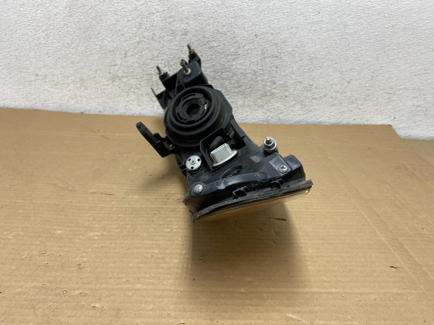 Sedan 2000 2001 Nissan Altima Headlight Left Driver LH AG8920 DW7