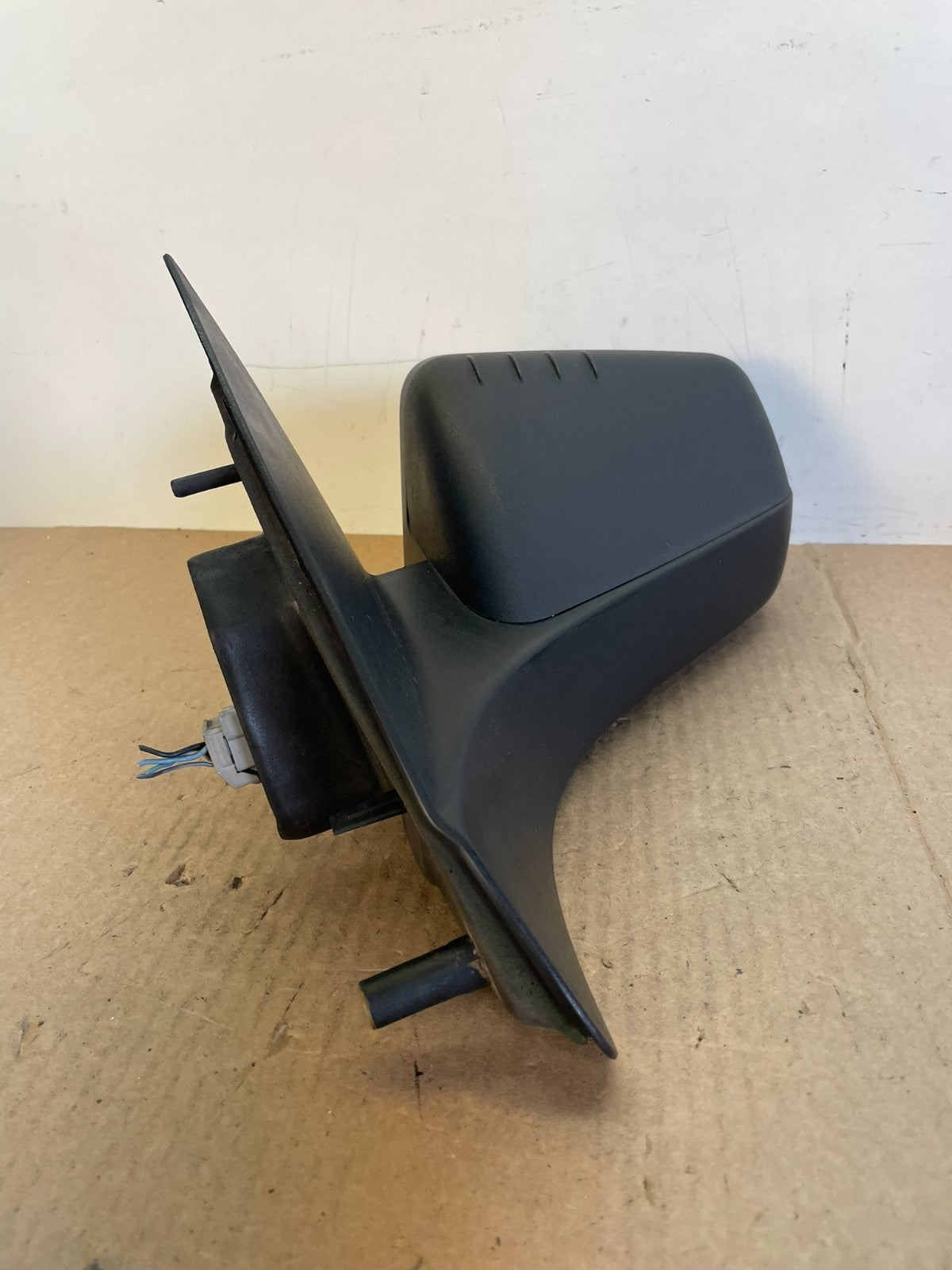 2008 to 2011 Ford Focus Left Driver View Door Mirror AH6254 DW1