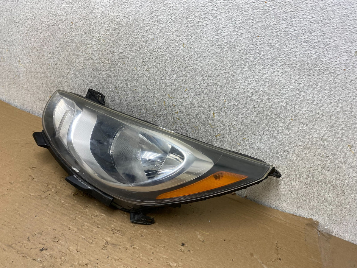 2013 to 2017 Hyundai Accent Left Driver LH Side Headlight AH9037 DW2