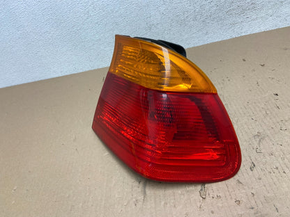 1999-2001 BMW 325i 330i E46 Right Passenger RH Tail Light AE7357 DW1