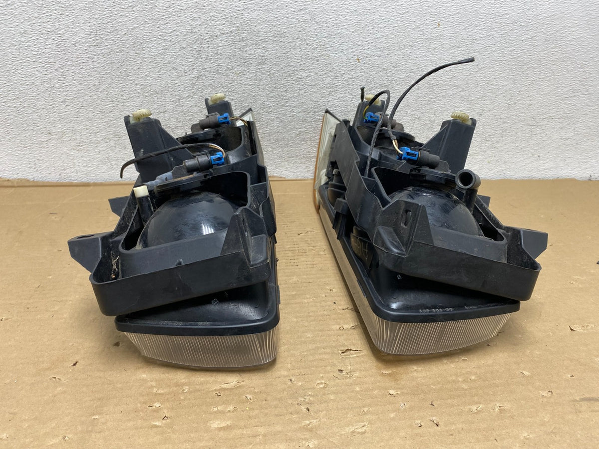 1992 to 1999 Bmw E36 318i 328i Left+Right Halogen Headlights AG9200 DW8