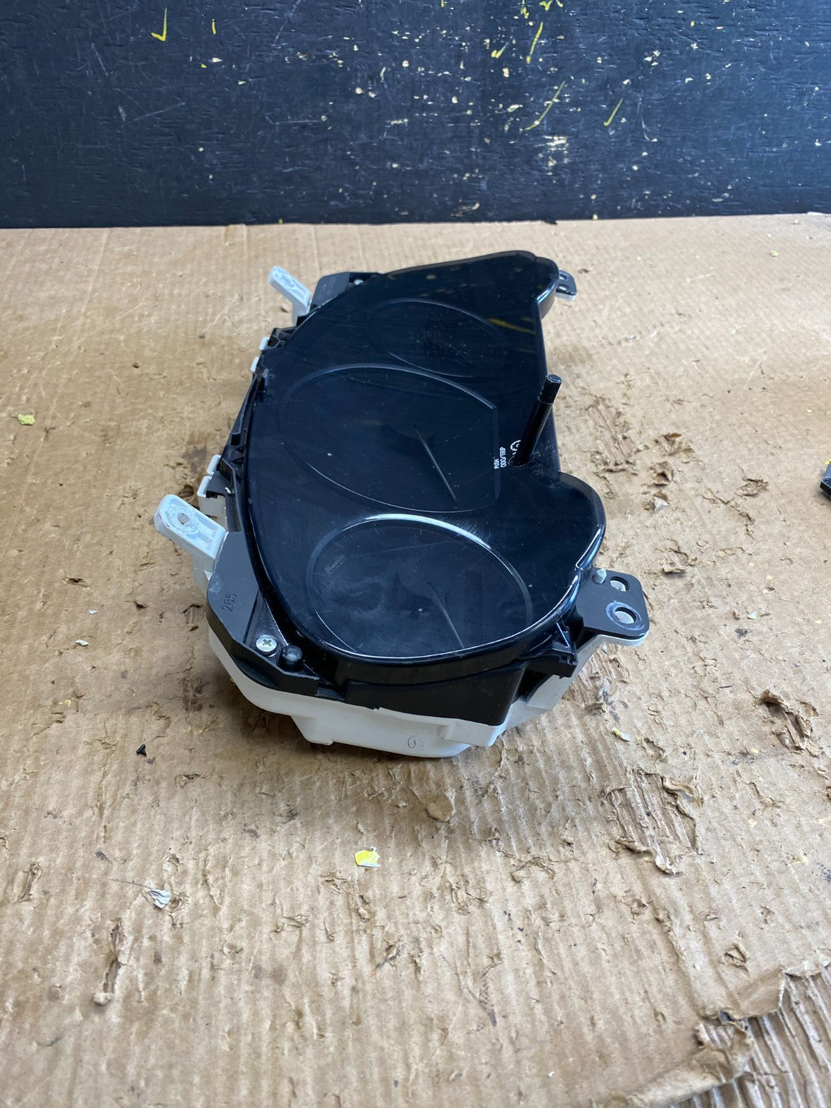 2008 2009 2010 Toyota Sienna Speedometer Cluster Gauge OEM Z9807 DG2
