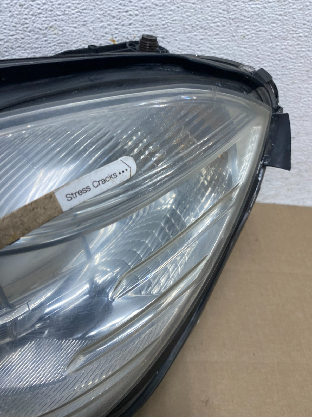 2010-2013 Mercedes E Class E350 E550 Left Driver LH Halogen Headlight AG5838 DW4
