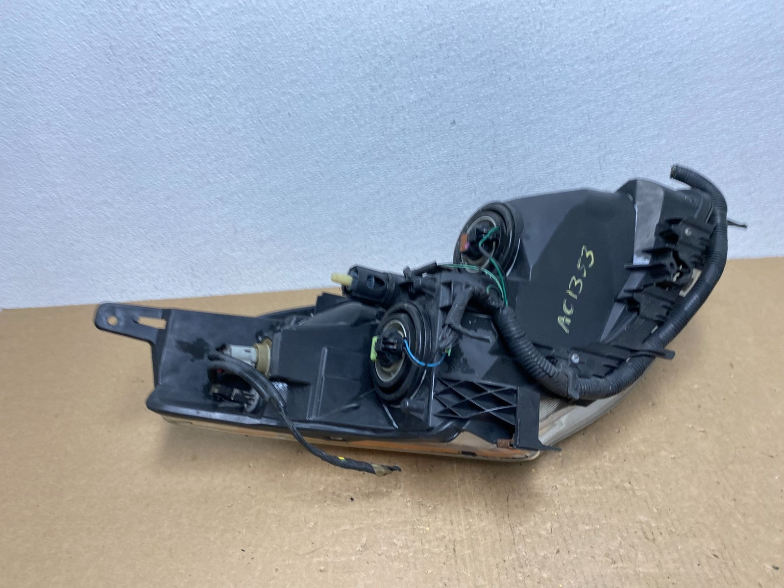 Sedan 2010 2011 2012 Nissan Altima Left Driver Side Headlight OEM AC1353 DW9
