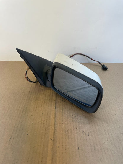 2001 to 2006 BMW 325i Right Passenger Side View Door Mirror AF5541 DW2