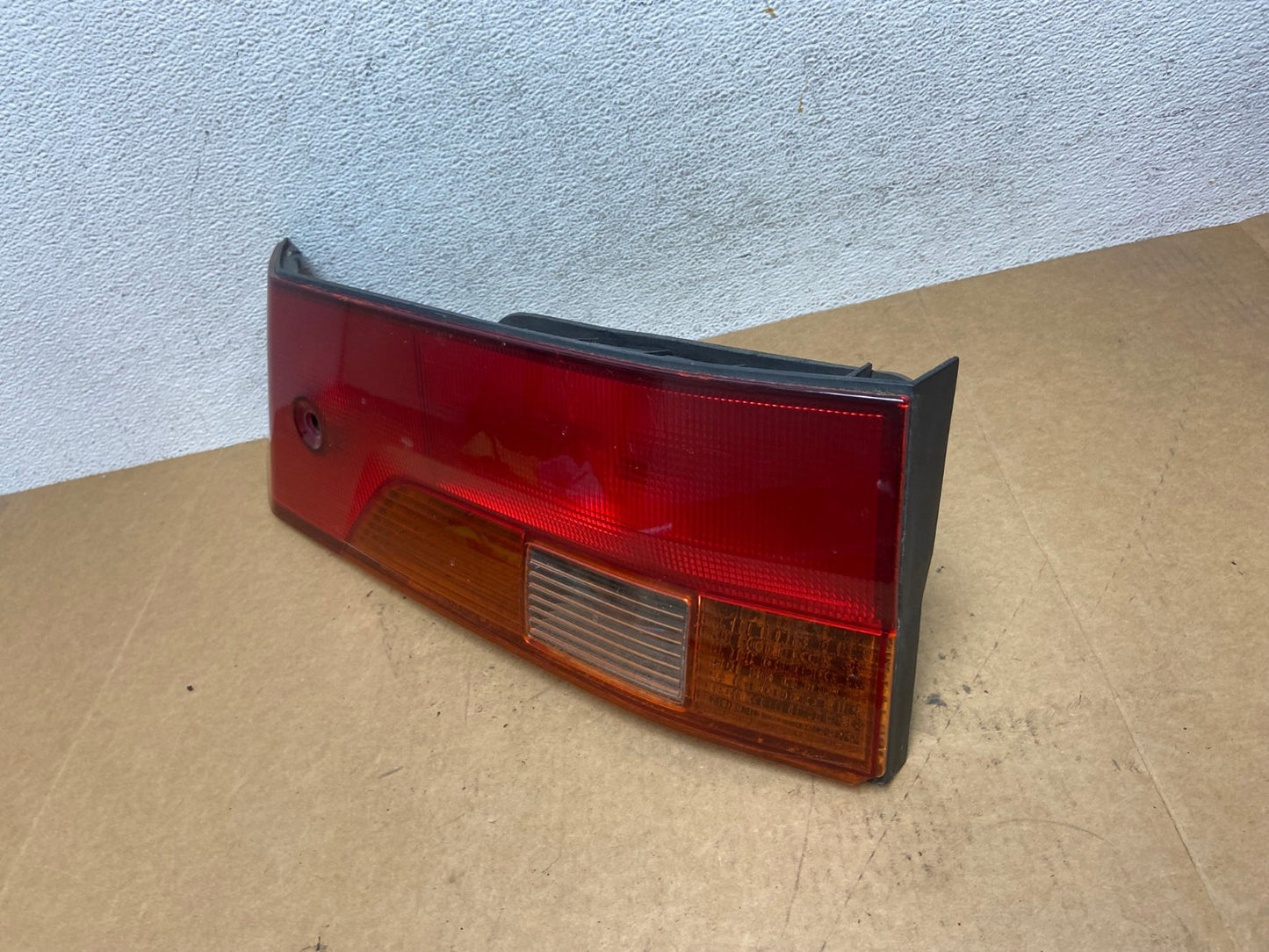 1999 2000 2001 Honda Odyssey Right Passenger RH Tail Light Inner AE2984 LK1