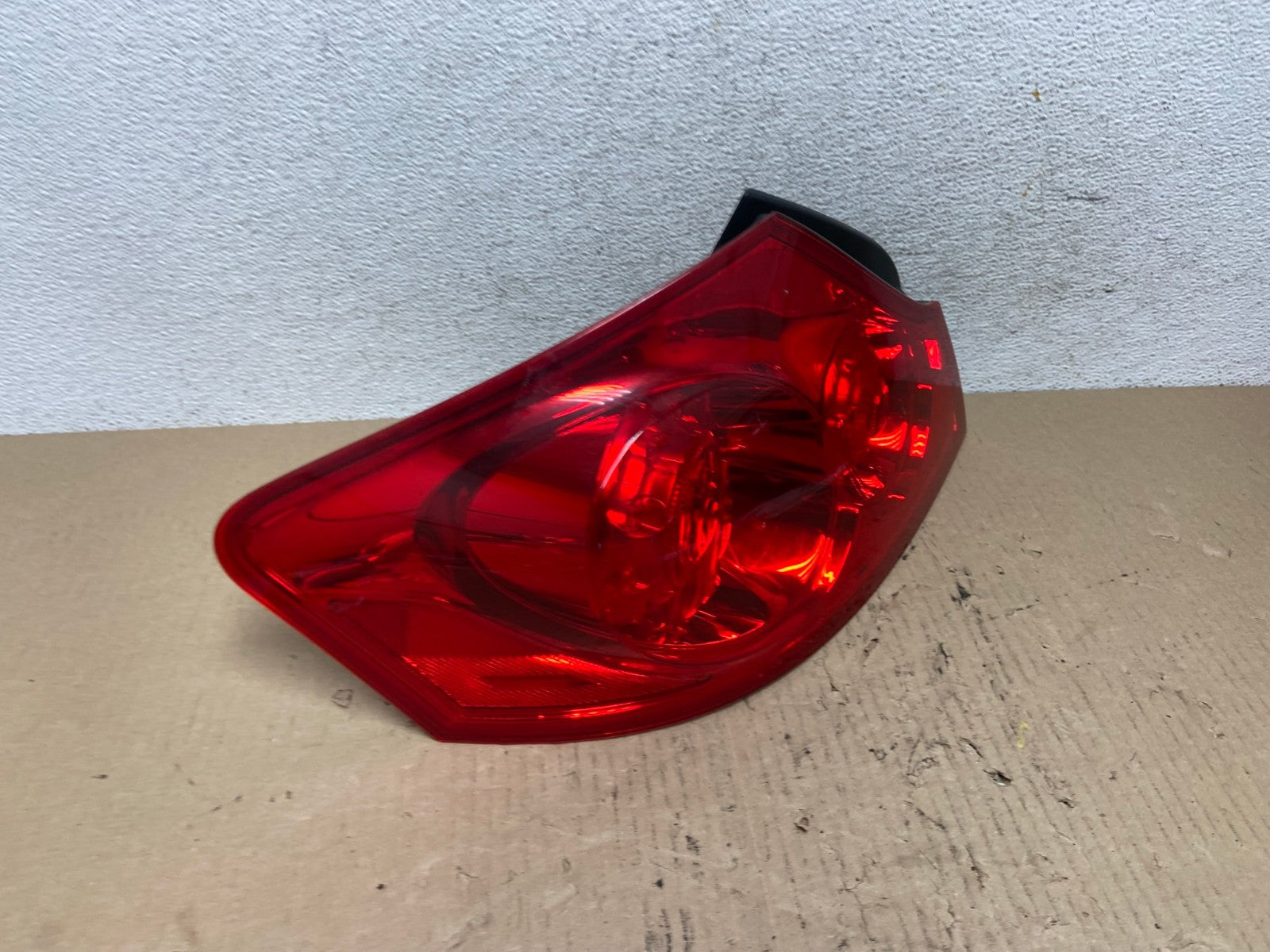 2007 to 2013 Infiniti G35 G37 Sedan Left Driver LH Side Tail Light AF5900 LK2