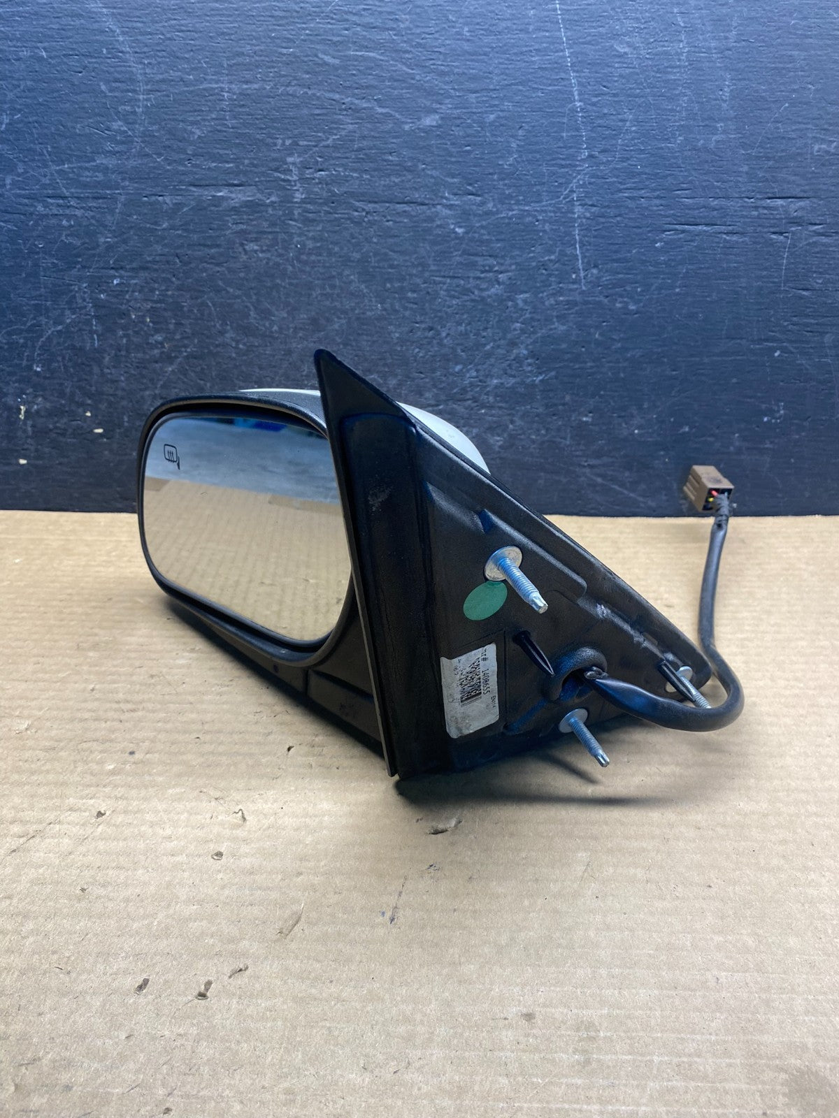 2003 - 2011 Ford Crown Victoria Left Driver LH View Door Mirror AF4187 DW10