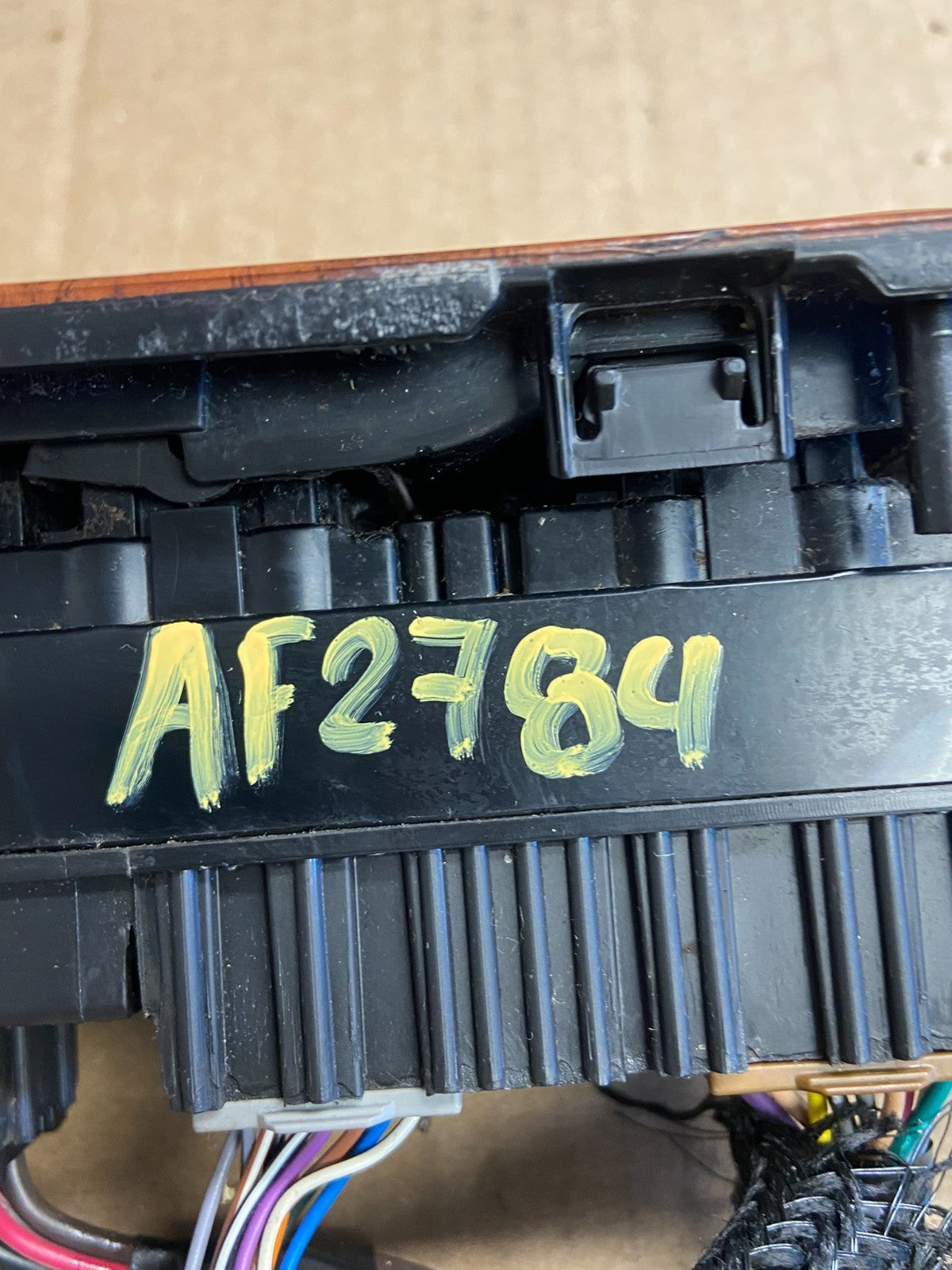 2007-2013 Chevy Suburban Tahoe Yukon Front Left Driver Window Switch AF2784 DG5