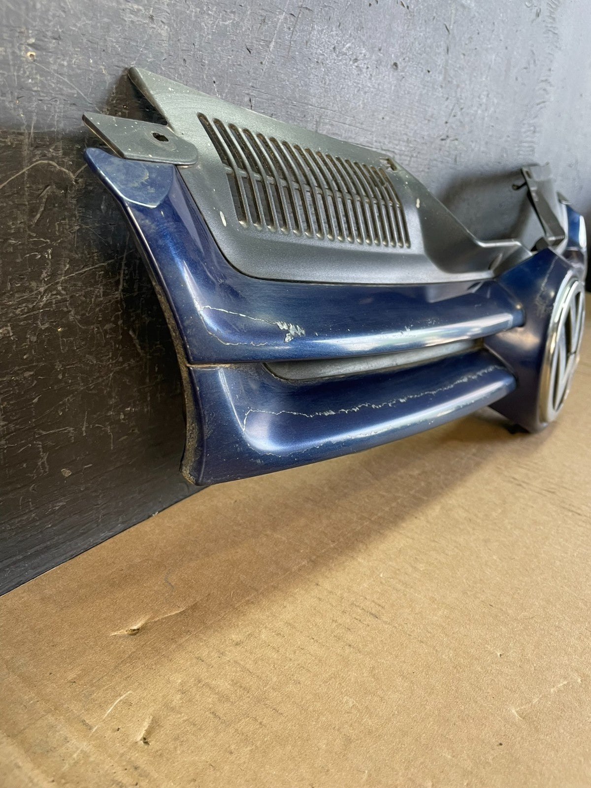 2004 to 2009 Volkswagen Golf MK5 Front Bumper Grill Grille 1k0853655 AD0182 DG2