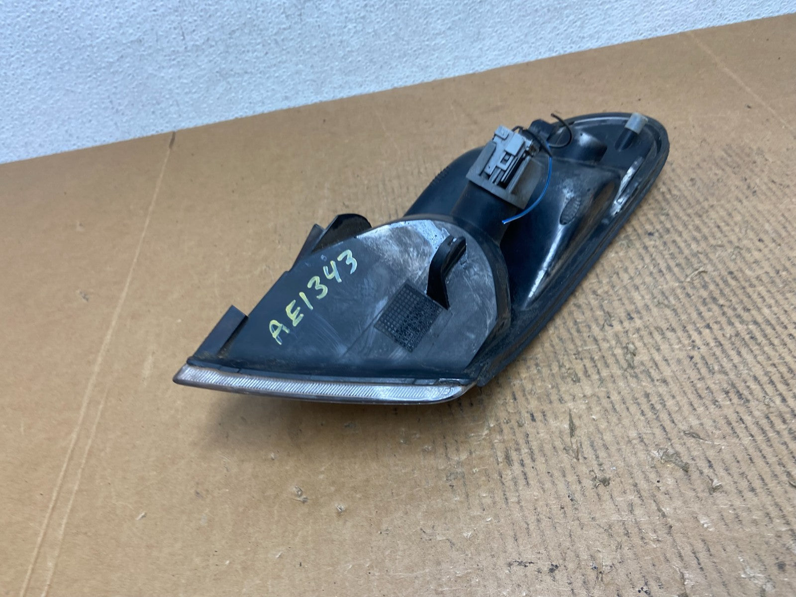 1999 to 2003 Saab 9-3 Front Left Driver LH Side Turn Signal AE1343 DW6
