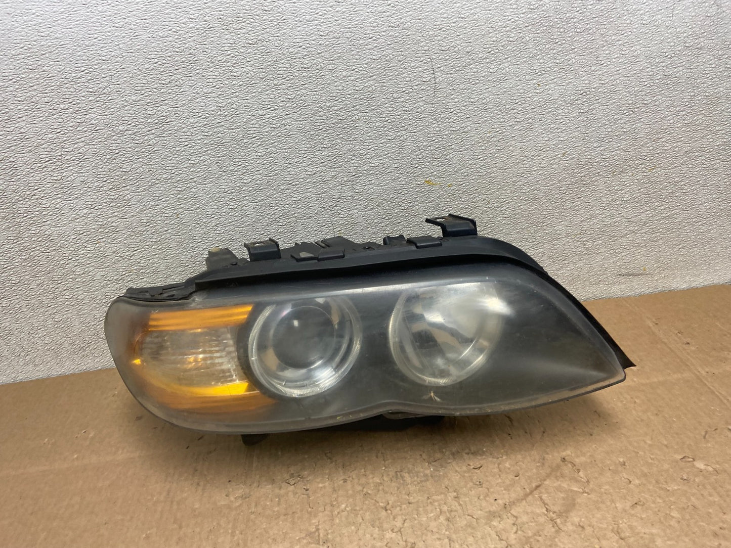 Halogen 2004 2005 2006 Bmw E53 X5 Right Passenger Headlight OEM Z0860 DW0