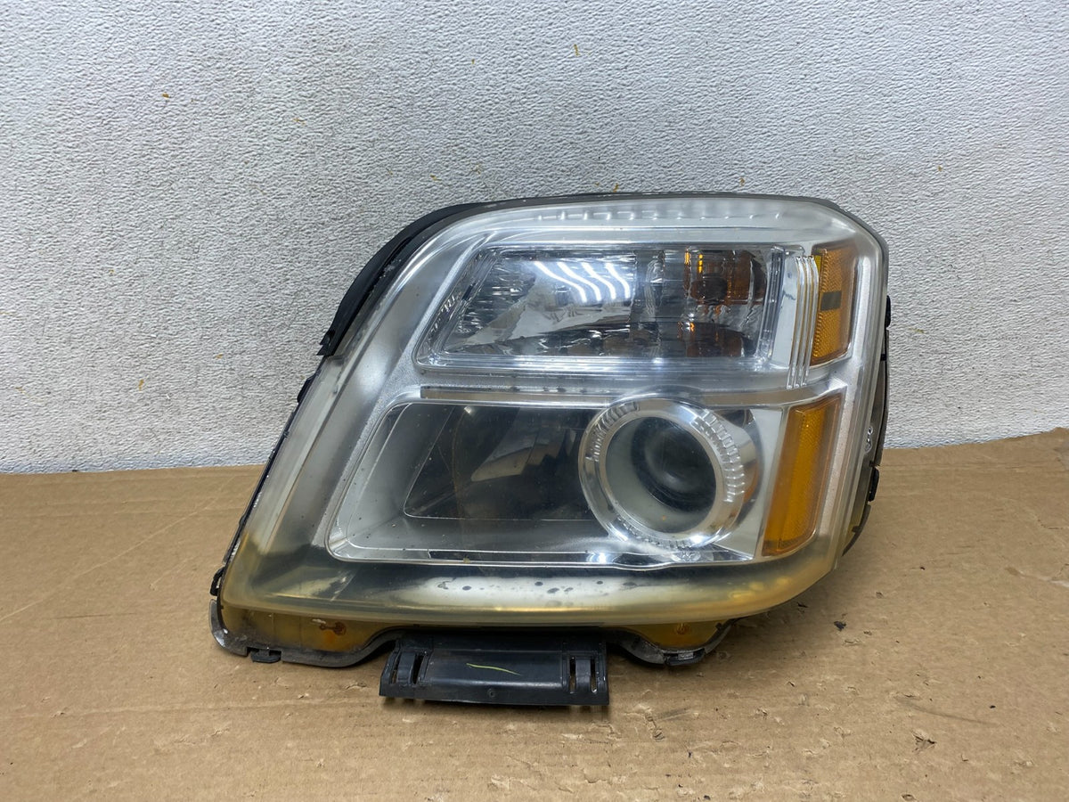 2010 to 2015 GMC Terrain Halogen Left Driver Lh Side Headlight AH8519 DW0