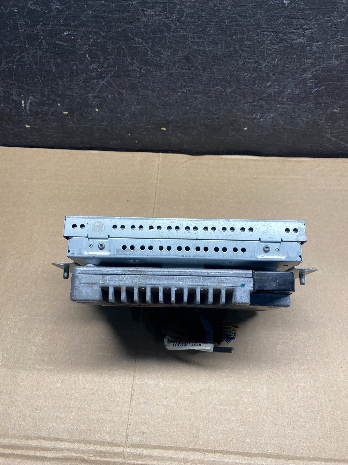 2012 to 2016 Ford Explorer Radio Information Display Screen AE9970 DG3