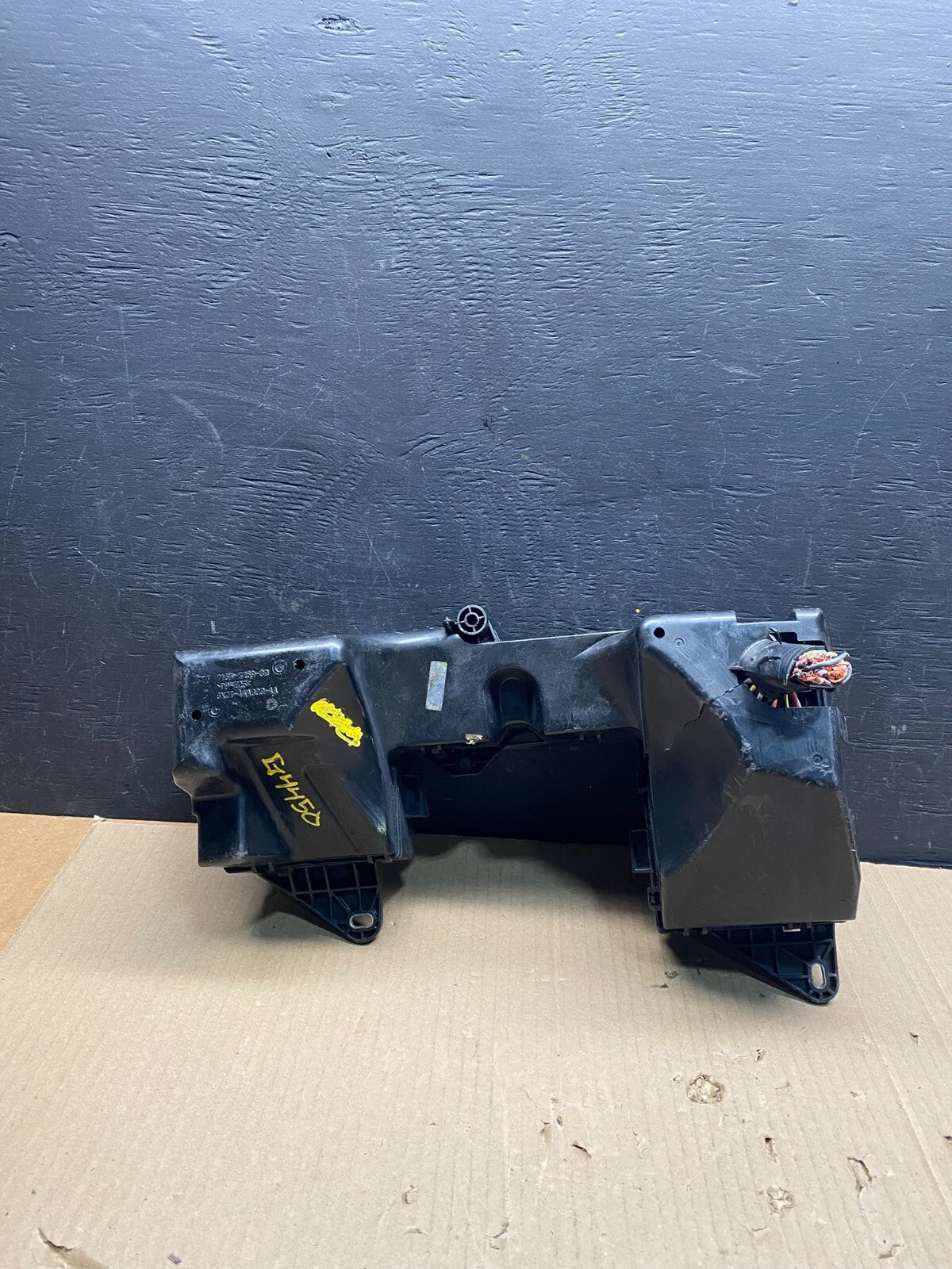 2009 - 2012 Jaguar X250 XF Front Under Hood Fuse Relay Box 8X2T14290GD G44504