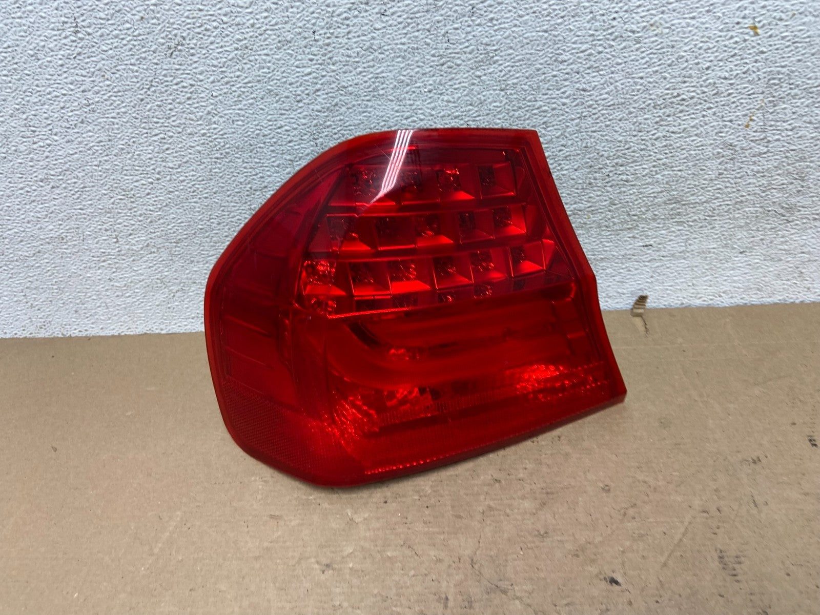 2009 2010 BMW 323i 325i 328i 335i 3 Series Left Driver Tail Light TYC AF5047 DW0