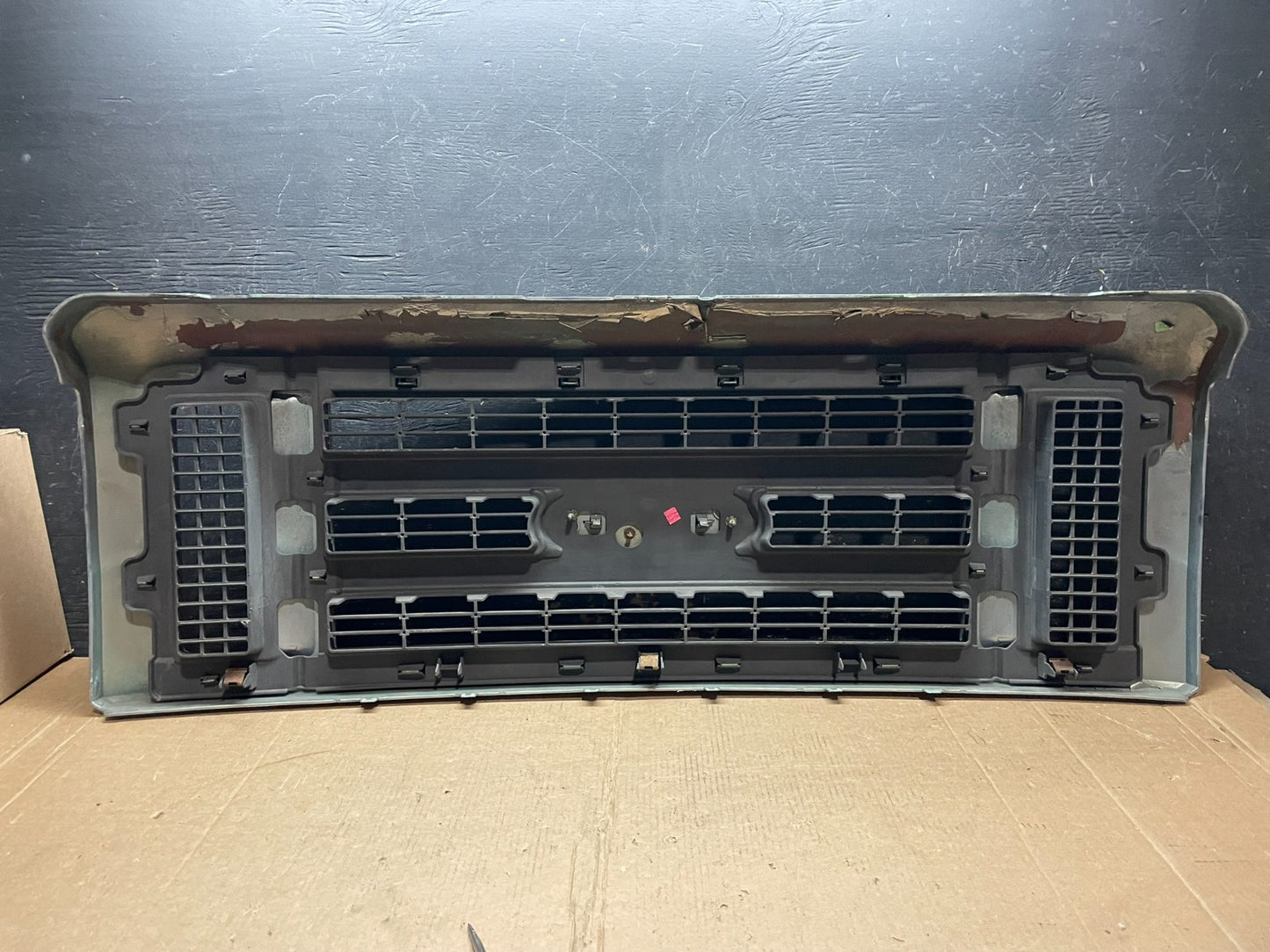 2008 to 2014 Ford Econoline E150 E250 Front Upper Chrome Grill Grille z5796 DG8